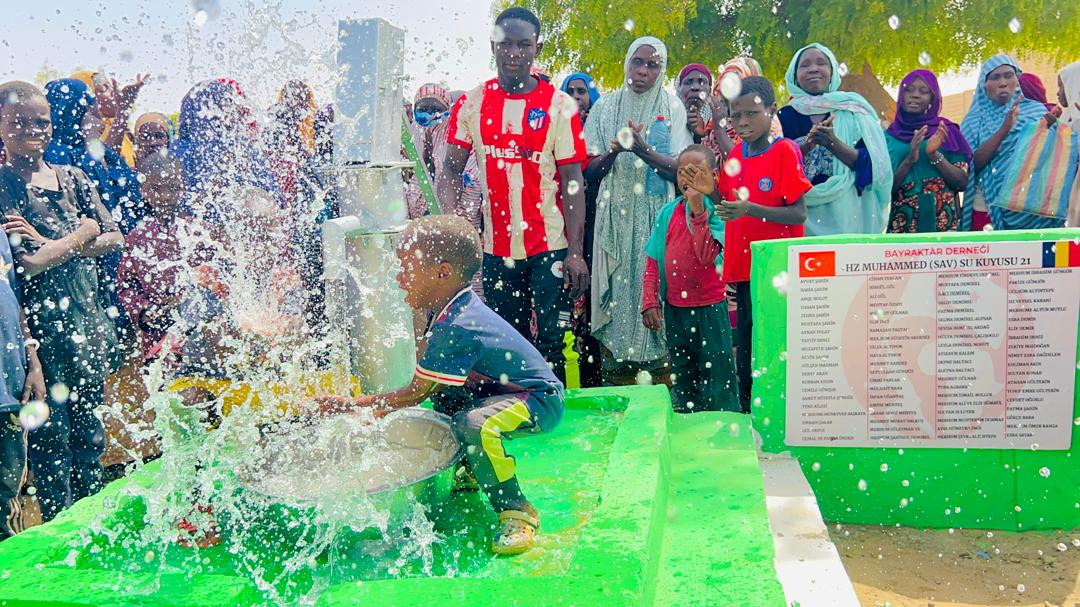 Bayraktar Derneği Afrika Kamerun ve Çad'da Su Kuyuları Açmaya Devam Ediyor